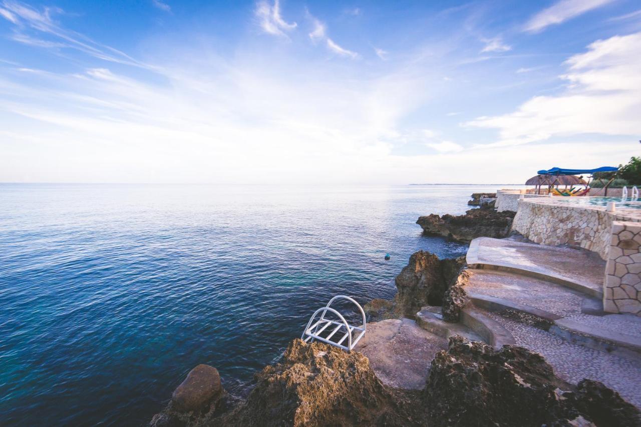 Ocean Cliff Hotel Negril Limited - Adults Only Екстер'єр фото
