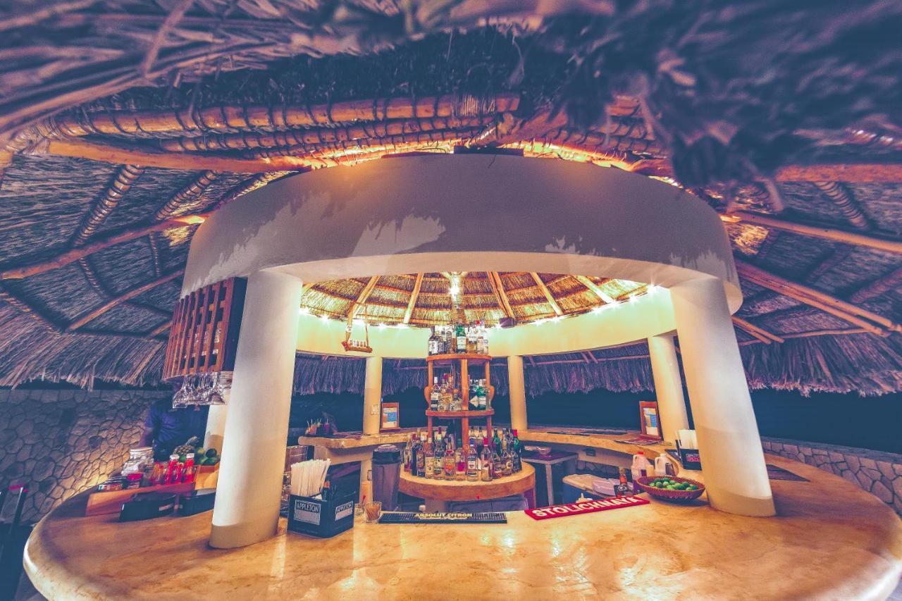 Ocean Cliff Hotel Negril Limited - Adults Only Екстер'єр фото