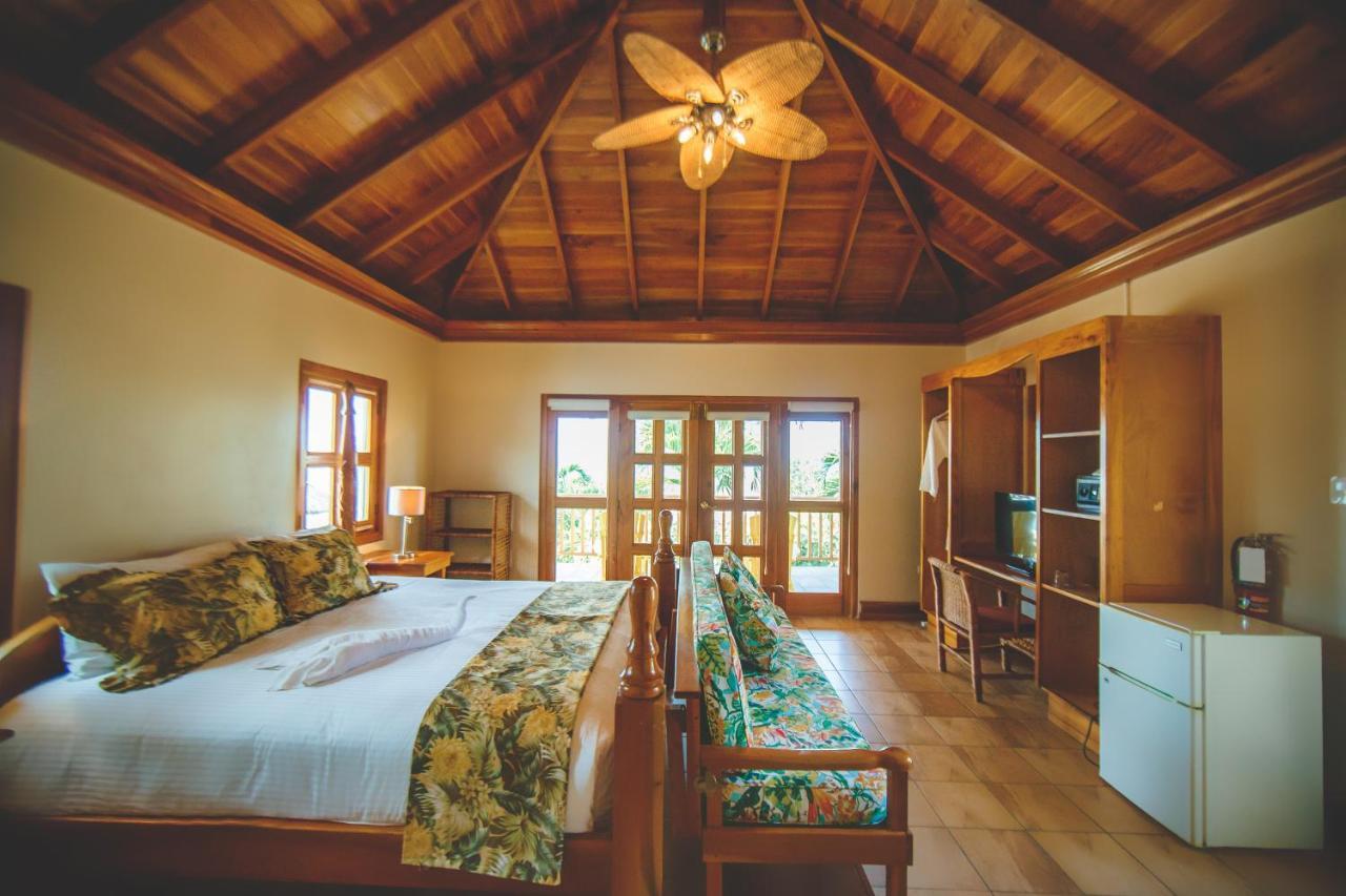 Ocean Cliff Hotel Negril Limited - Adults Only Екстер'єр фото