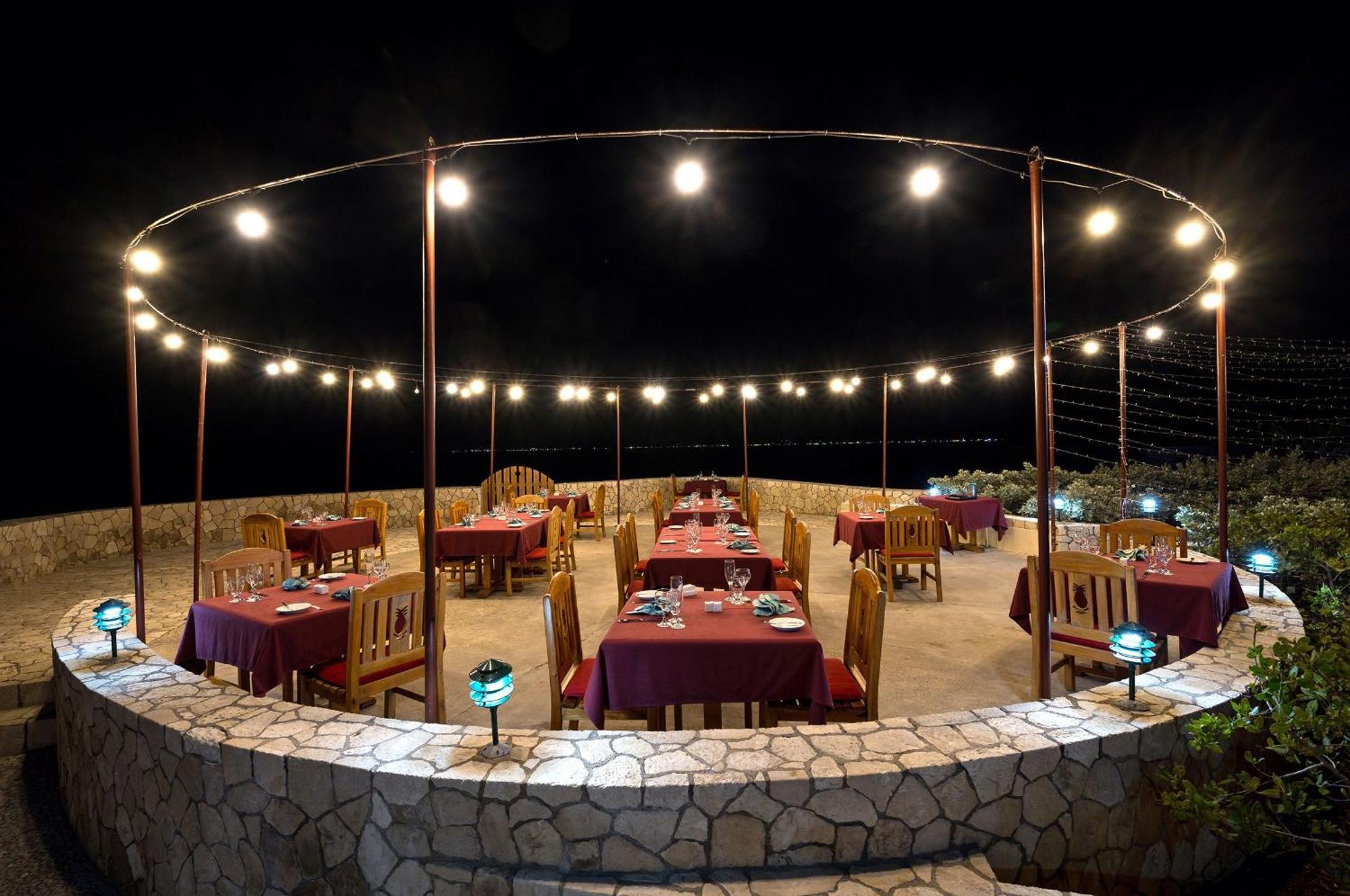 Ocean Cliff Hotel Negril Limited - Adults Only Екстер'єр фото